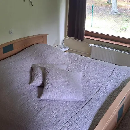 Am Mit Kleinem Boot Und 3er Kajak Und 2 Sup Διαμέρισμα