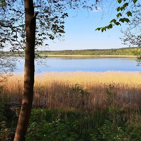 Am Mit Kleinem Boot Und 3er Kajak Und 2 Sup *