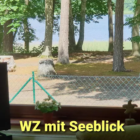 Am Mit Kleinem Boot Und 3er Kajak Und 2 Sup