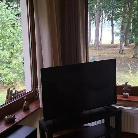 Am Mit Kleinem Boot Und 3er Kajak Und 2 Sup アパート