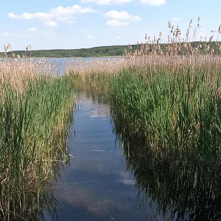 Am Mit Kleinem Boot Und 3er Kajak Und 2 Sup *