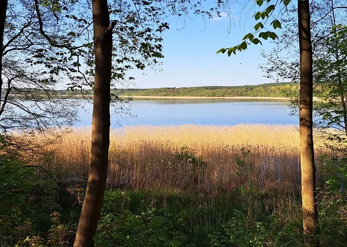 Am Mit Kleinem Boot Und 3er Kajak Und 2 Sup *